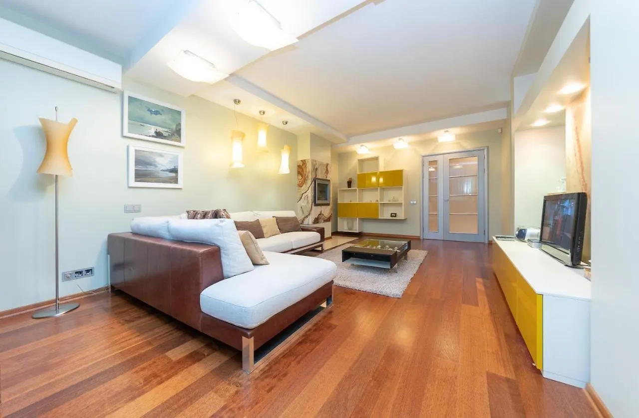 Livoberezhna Apartments V&V Group Kyiv