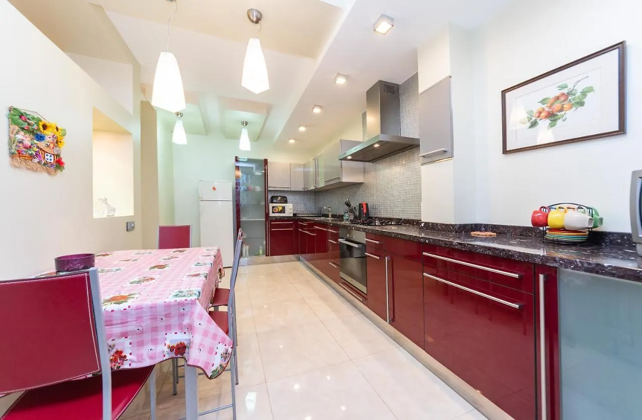 Livoberezhna Apartments V&V Group Kyiv