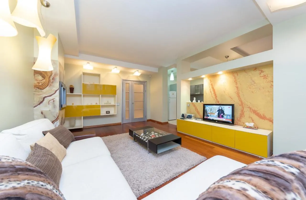 Livoberezhna Apartments V&V Group Kijów