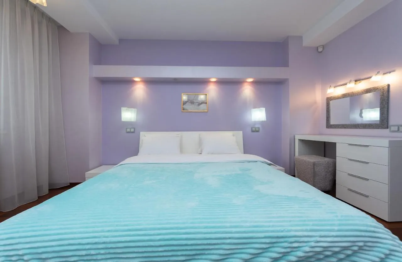 Livoberezhna Apartments V&V Group Kiev