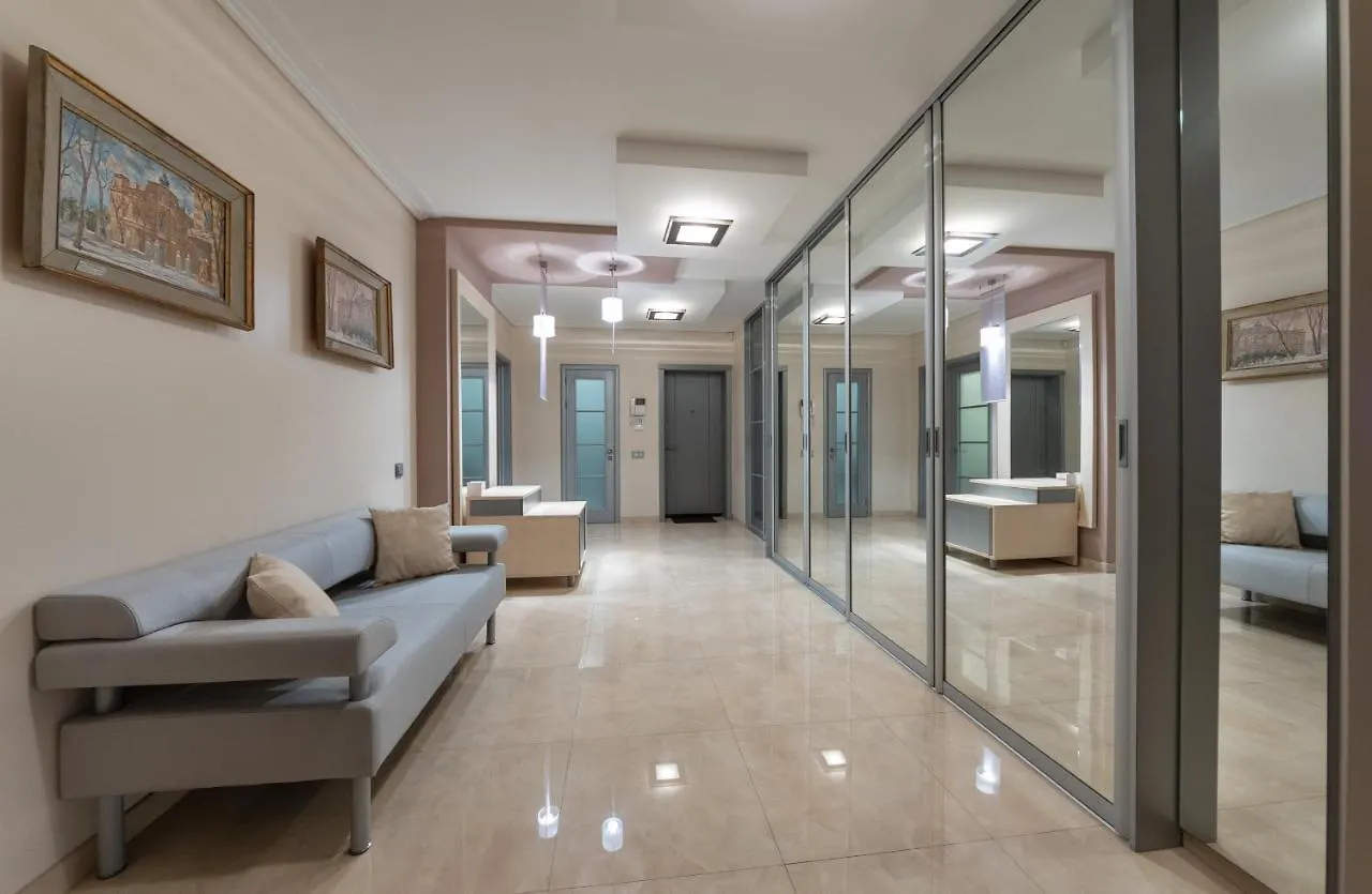 Livoberezhna Apartments V&V Group Kijów