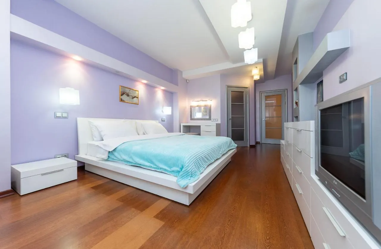 Livoberezhna Apartments V&V Group Kijów